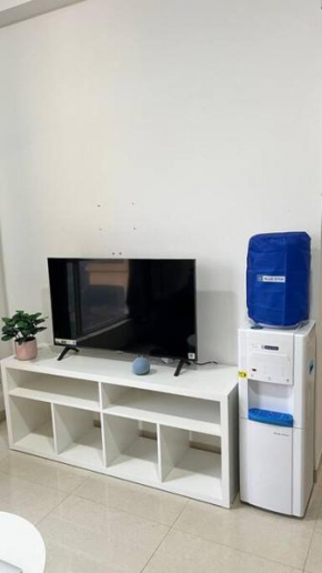 1 BHK Flat with Stunning Expressway View